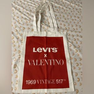 Levi’s x Valentino Garavani tote bag (LIMITED EDITION)